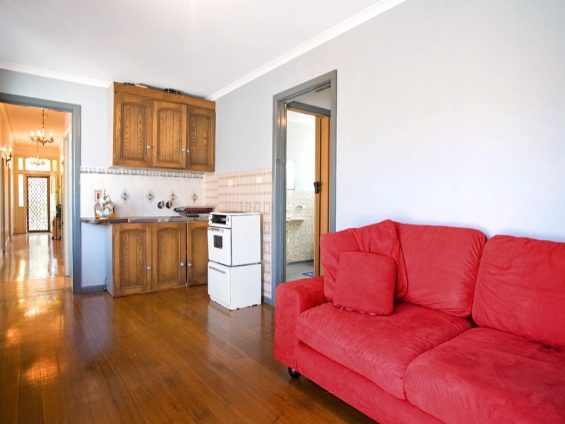 420 Gilbert Road, Preston West VIC 3072