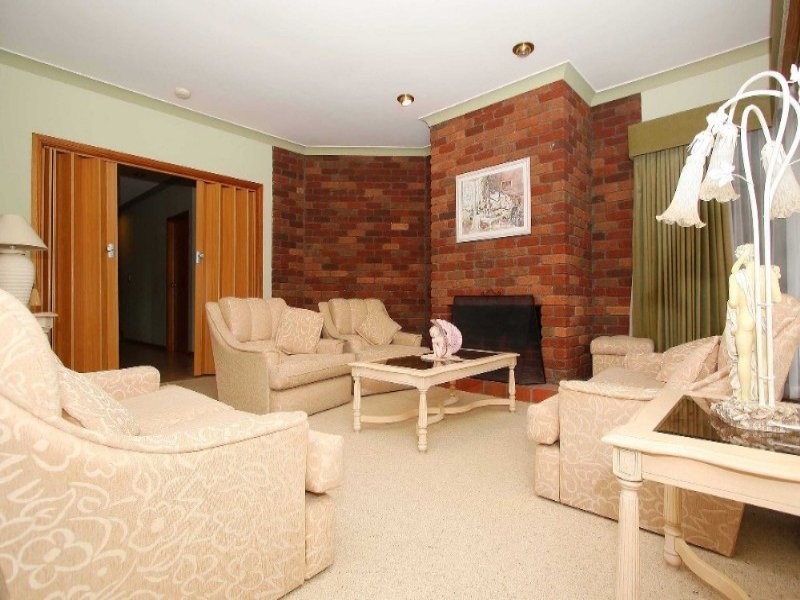 9 Glenmanor Close, Templestowe VIC 3106