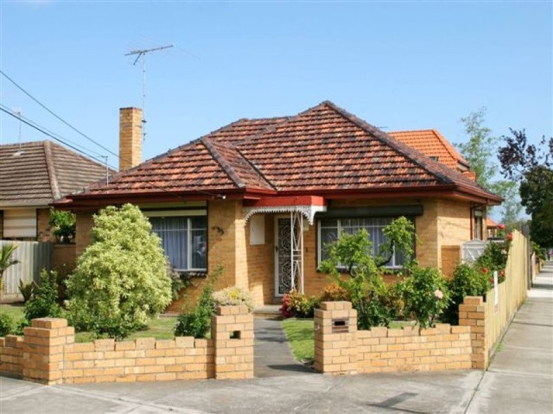 35 Glasgow Avenue, Reservoir VIC 3073