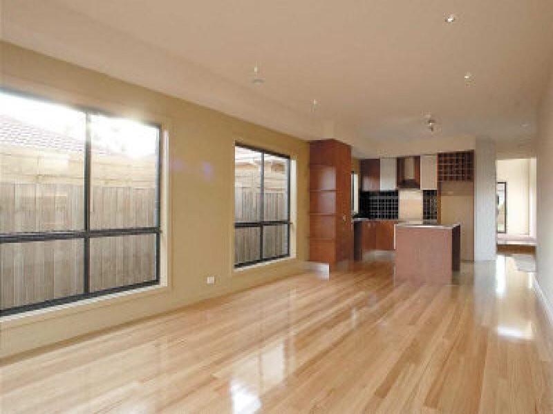 145 Dunne St, Kingsbury VIC 3083