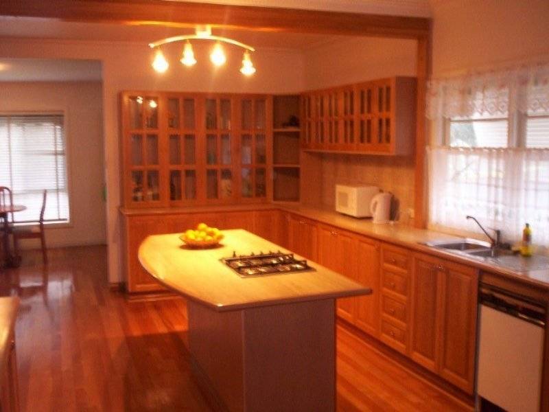 51 Scott Grove, Kingsbury VIC 3083