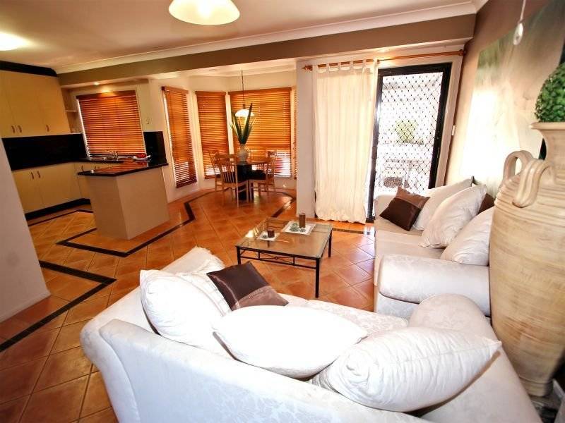 17 Waterford Place, Bridgeman Downs QLD 4035