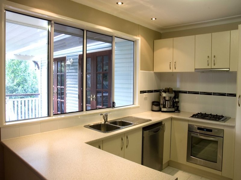 11 Hutton Road, Aspley QLD 4034