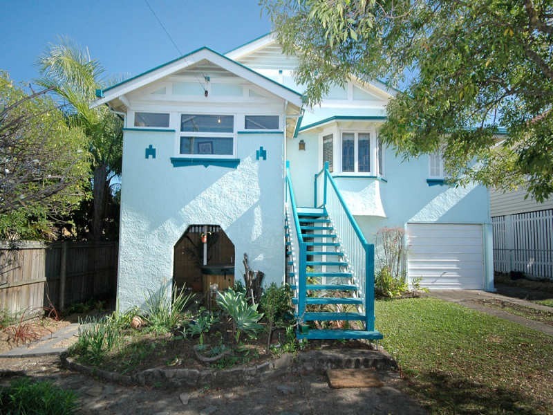 12 Crawford Avenue, Stafford QLD 4053