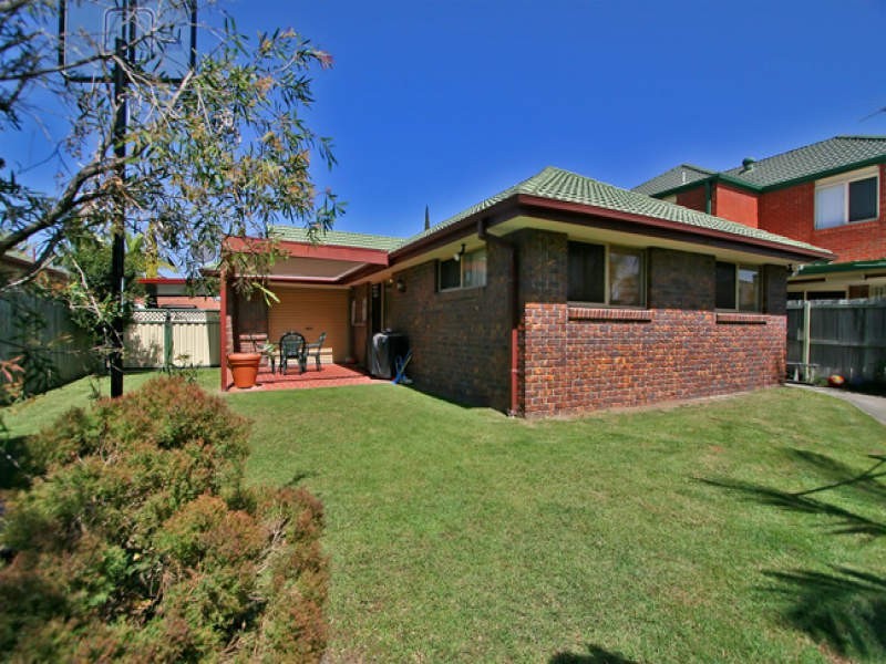 12 Cambridge Crescent, Fitzgibbon QLD 4018