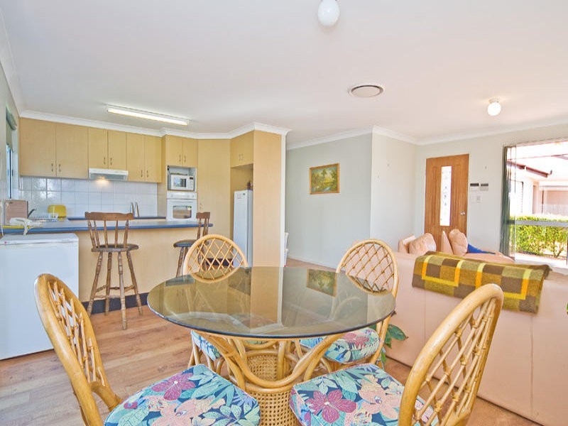 14 52 Groth Road, Boondall QLD 4034