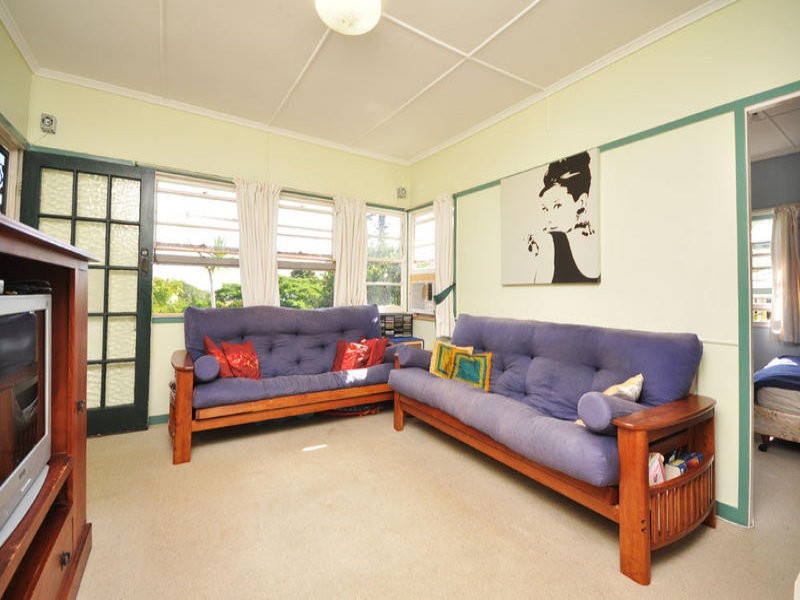 5 Gurley Street, Wavell Heights QLD 4012