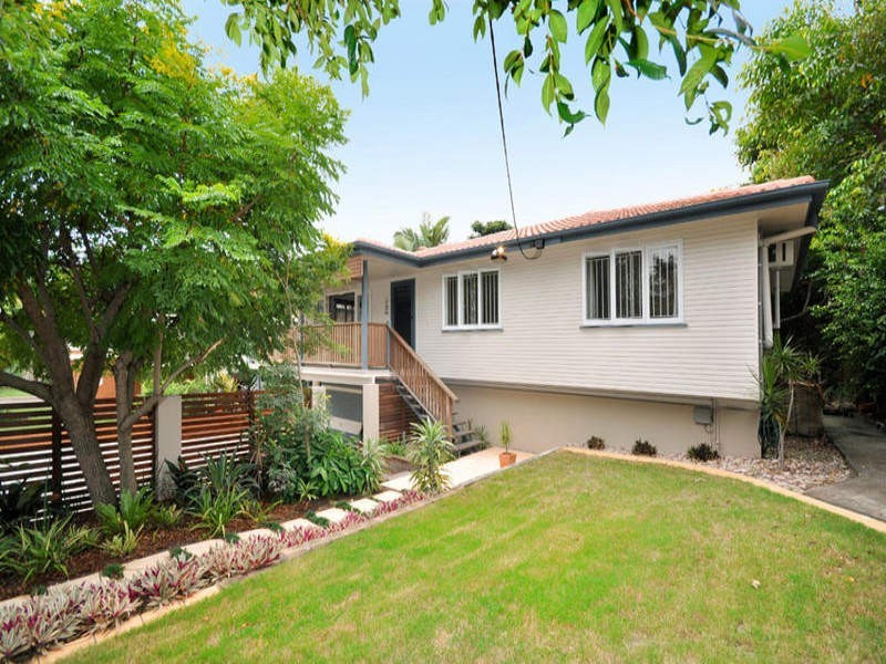 17 Montclair Street, Aspley QLD 4034