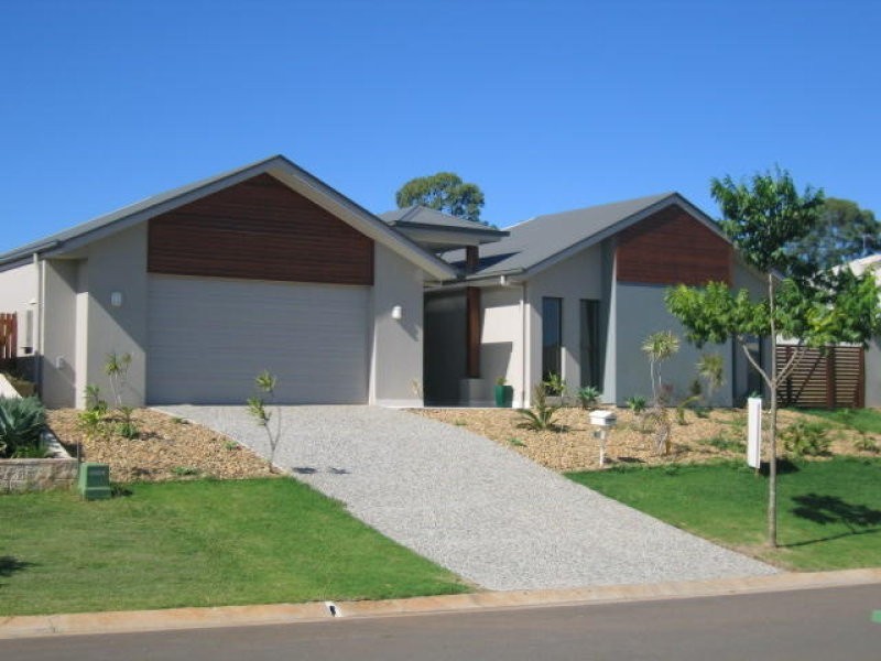 8 Twin Lakes Drive, Murrumba Downs QLD 4503