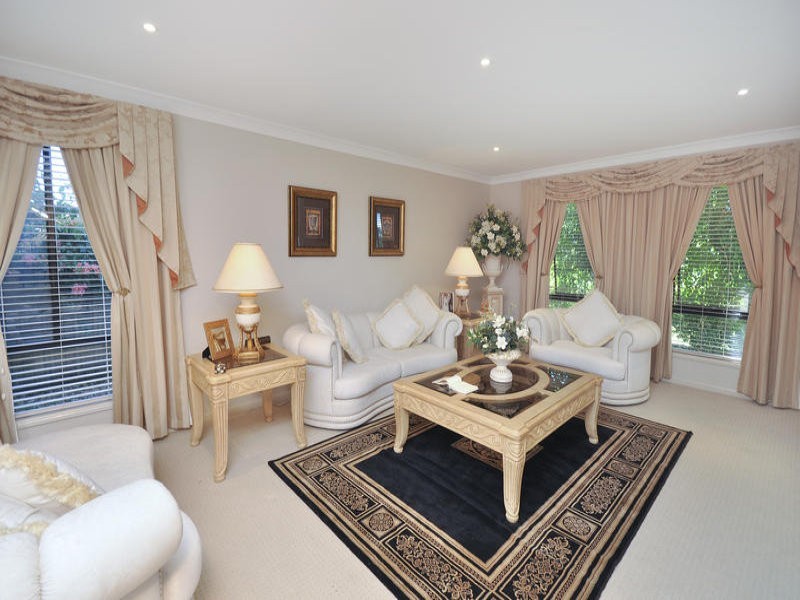 27 Oakwood Road, Warner QLD 4500