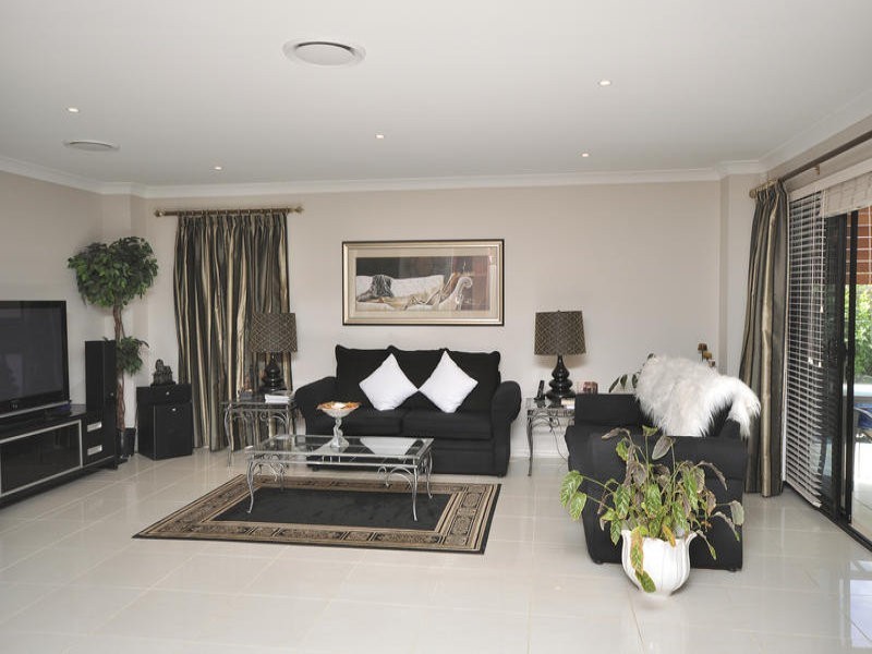 27 Oakwood Road, Warner QLD 4500