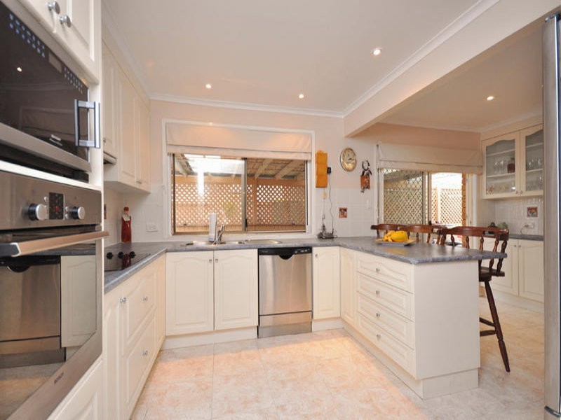31 Chateau Street, Carseldine QLD 4034
