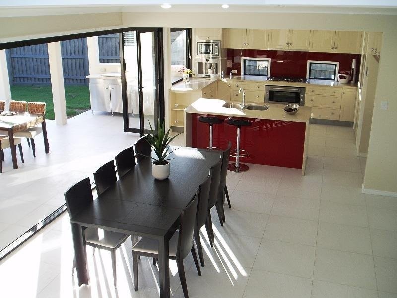 23 Azienda Place, Bridgeman Downs QLD 4035