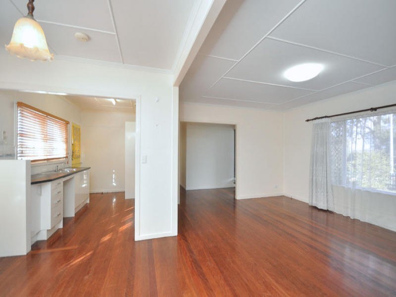 99 Graham Road, Carseldine QLD 4034