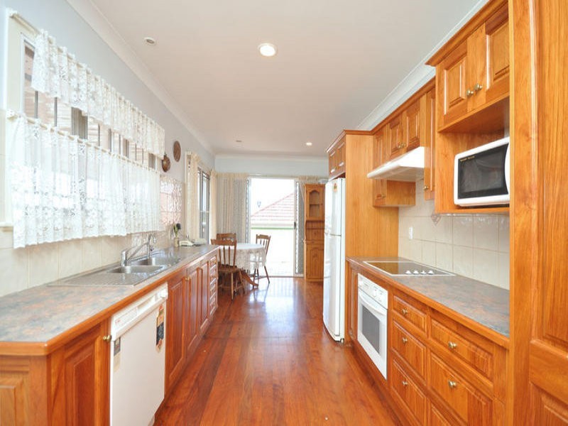 12 Cuthbert Street, Aspley QLD 4034