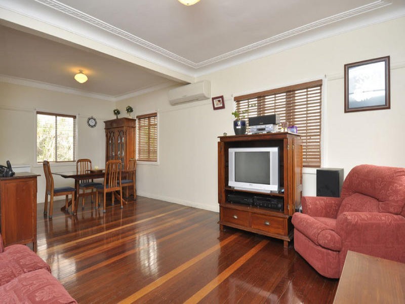 12 Fordham Street, Wavell Heights QLD 4012