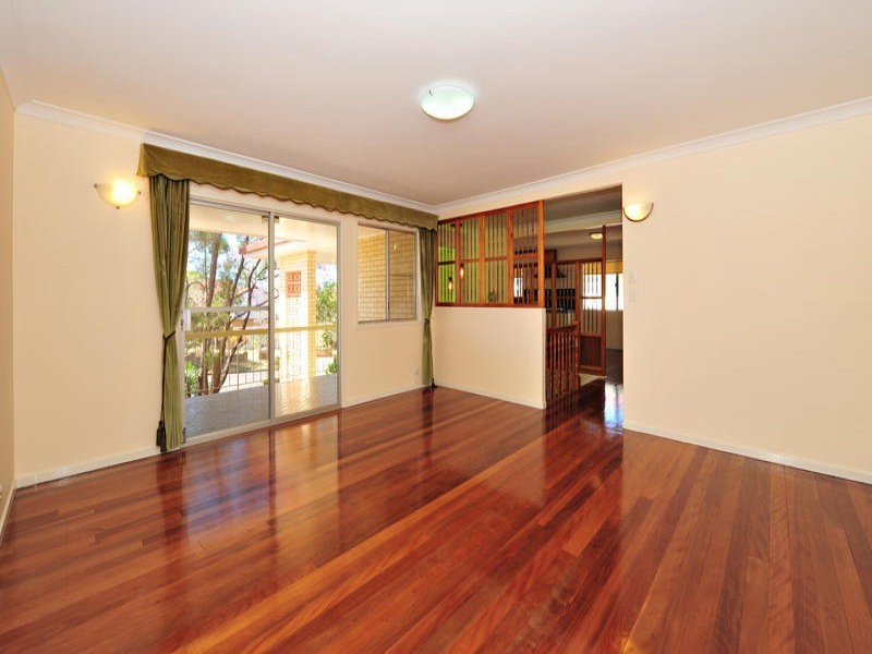 8 Aspleybank Street, Aspley QLD 4034