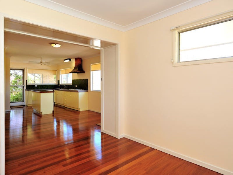 8 Aspleybank Street, Aspley QLD 4034