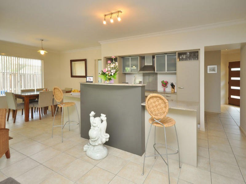 1 Grange Avenue, Carseldine QLD 4034