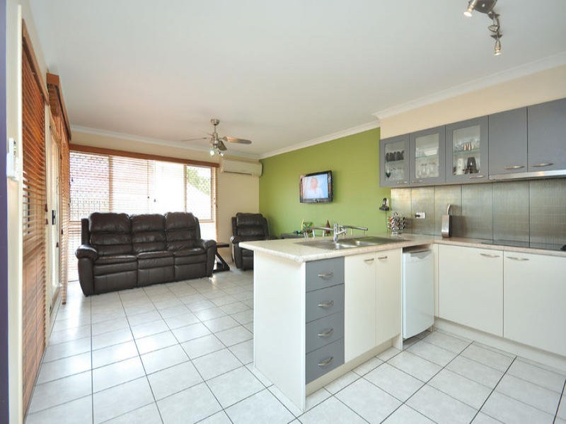 1 Bauple Street, Albany Creek QLD 4035