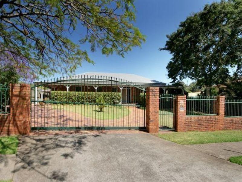 84 Dorville Road, Carseldine QLD 4034