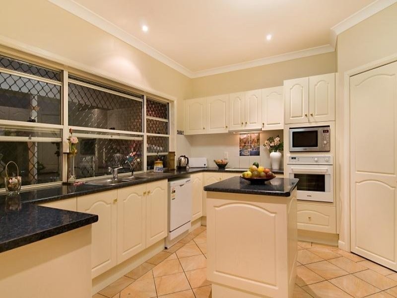 9 Chancery Close, Murrumba Downs QLD 4503