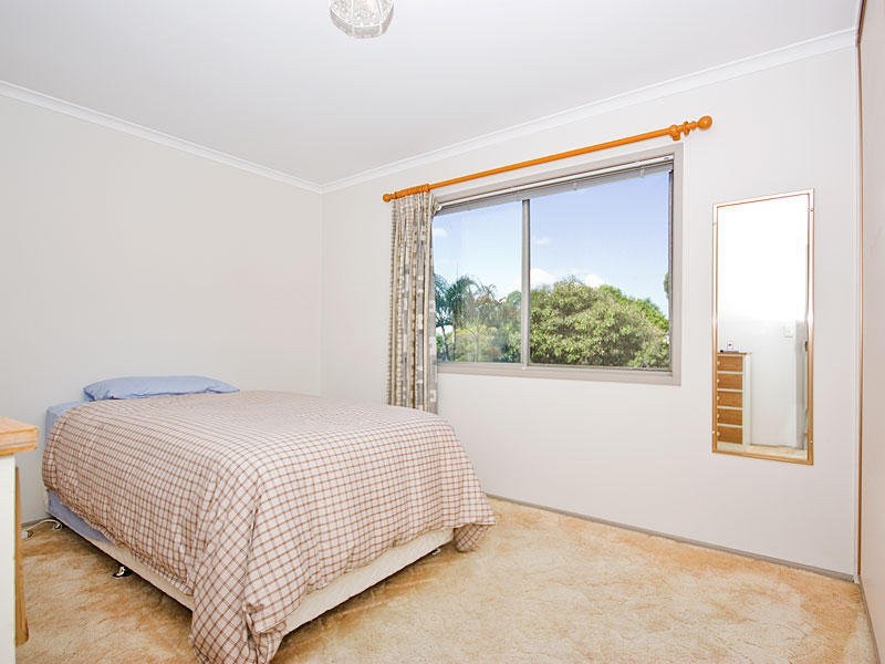 11 Beneke Street, Chermside QLD 4032