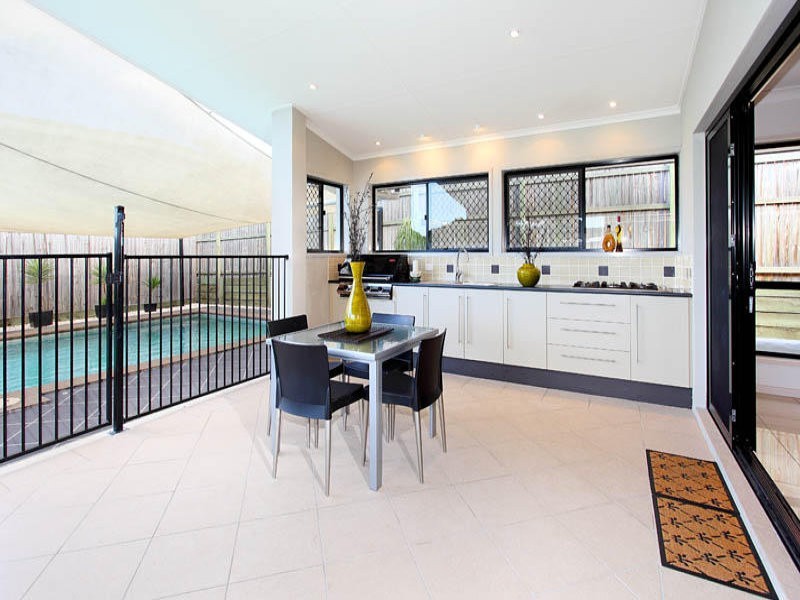 11 Cleavue Street, Geebung QLD 4034