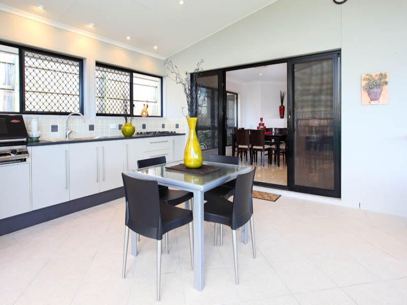 11 Cleavue Street, Geebung QLD 4034