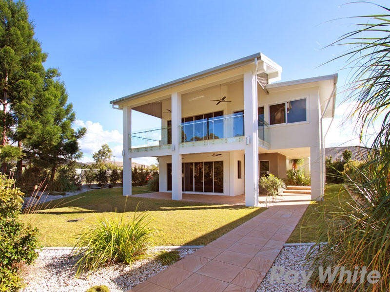 2 Dannenberg Street, Carseldine QLD 4034