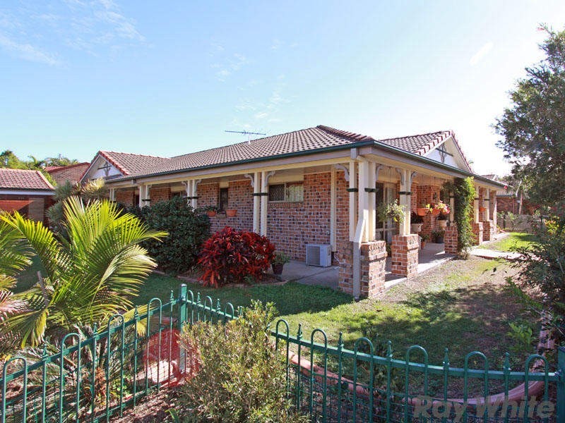 2 Fairview Place, Bridgeman Downs QLD 4035