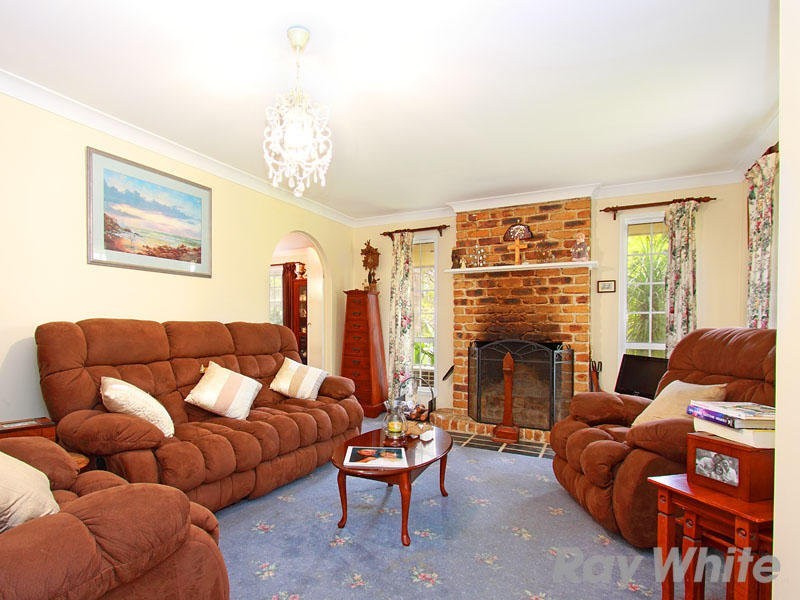 2 Lindale Court, Cashmere QLD 4500