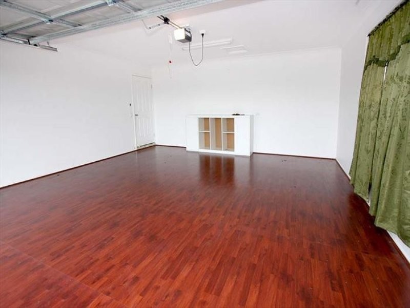 7 Waratah Court, Kallangur QLD 4503