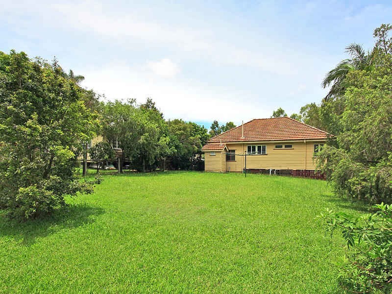 92 Taylor Street, Wavell Heights QLD 4012