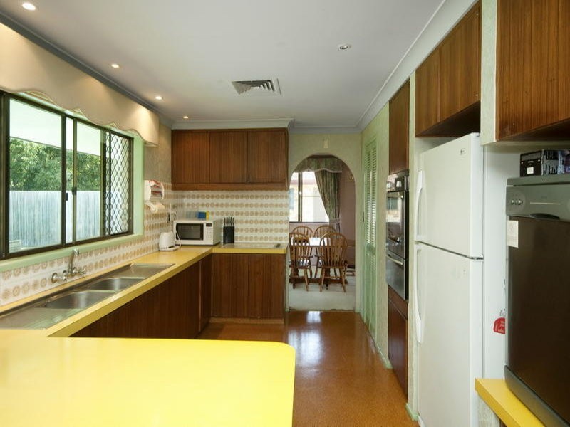 15 Claret Street, Carseldine QLD 4034