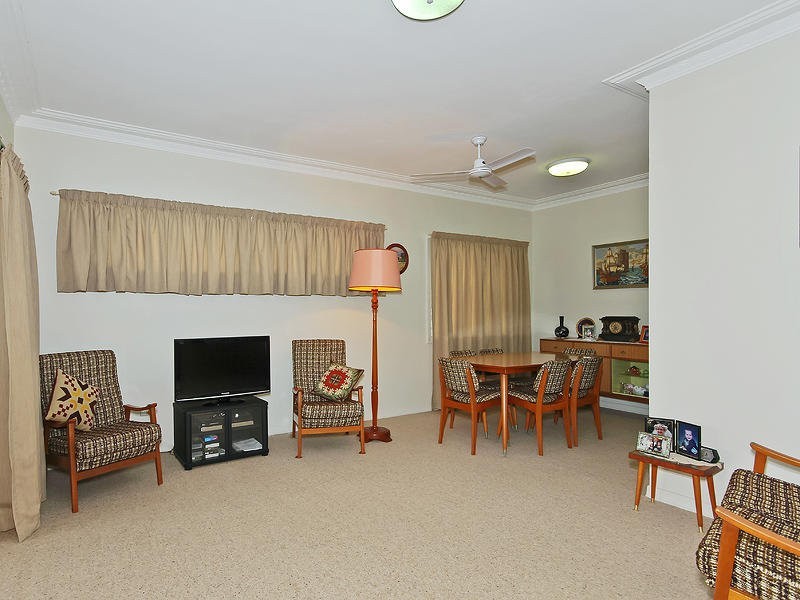 9 Basnett Street, Chermside West QLD 4032