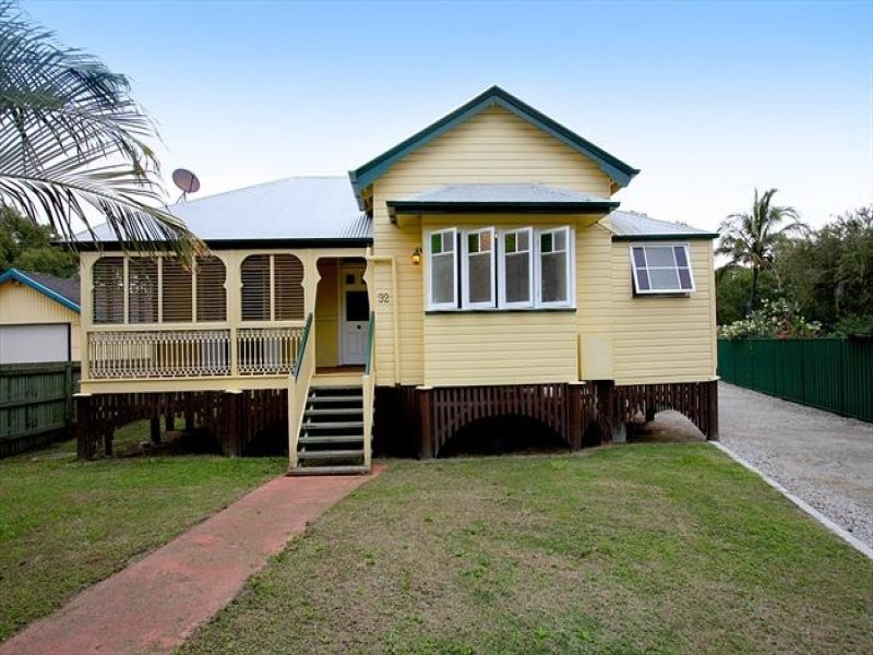 32 Wharf Street, Shorncliffe QLD 4017