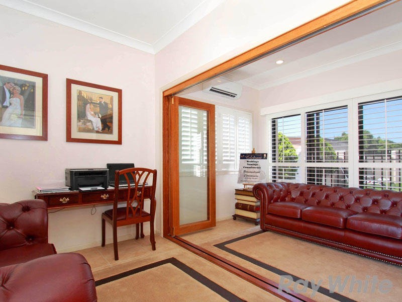 10 Flametree Street, Bridgeman Downs QLD 4035