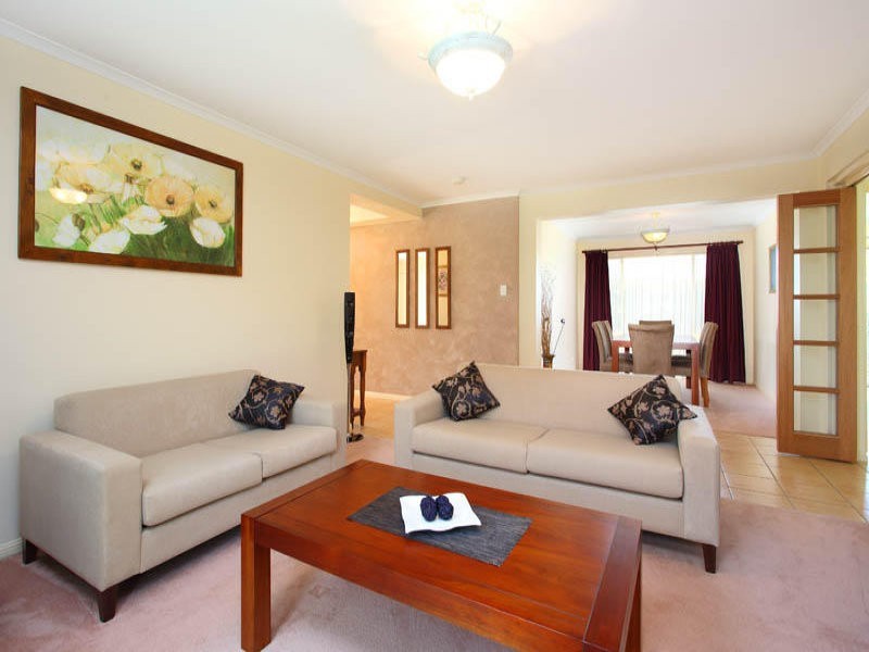 2 Tayla Close, Bridgeman Downs QLD 4035