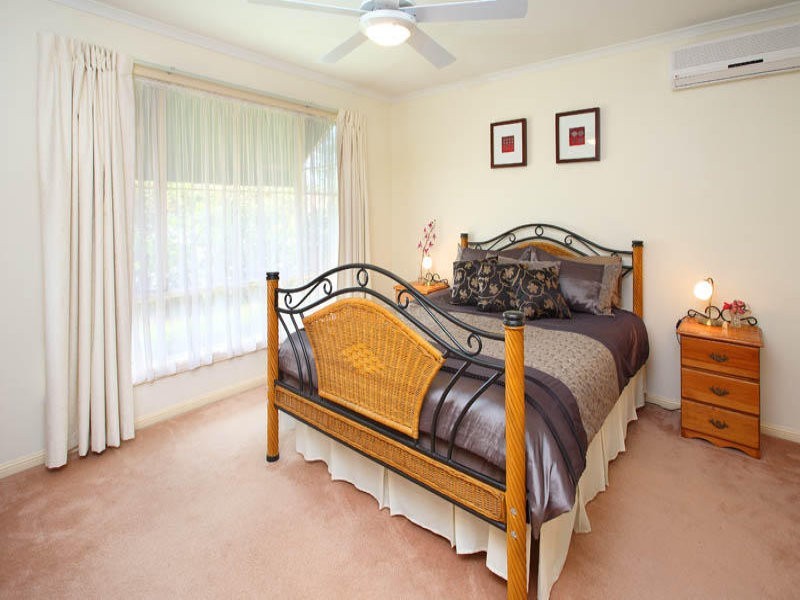 2 Tayla Close, Bridgeman Downs QLD 4035