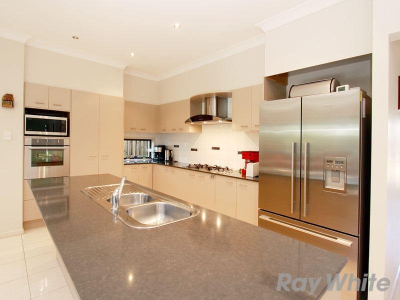 34 Petrie Crescent, Aspley QLD 4034