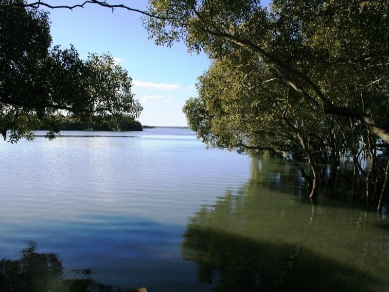 120 Ningi Esplanade ( Adjacent To Bribie Island ), Ningi QLD 4511