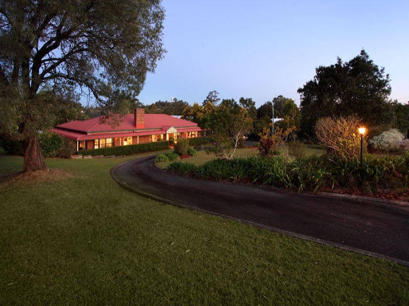 6 Mayflower Street, Warner QLD 4500