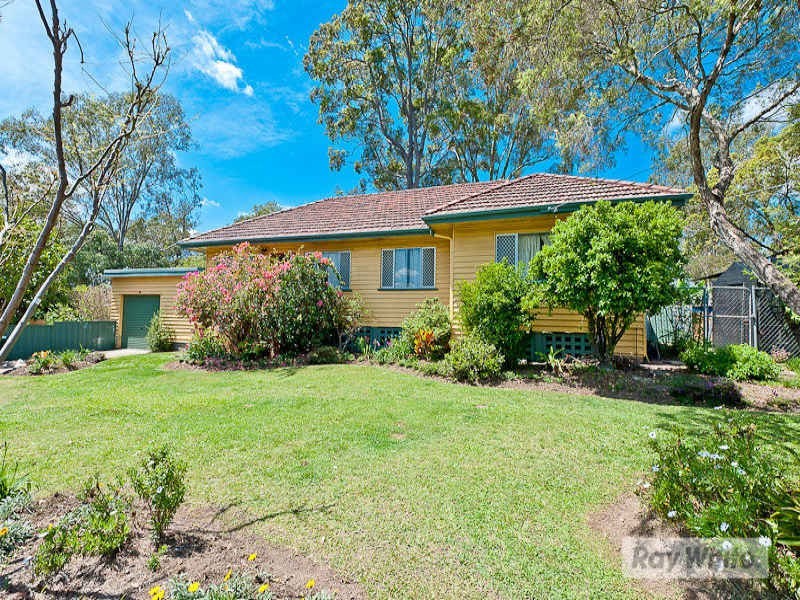 87 Tenth Avenue, Kedron QLD 4031