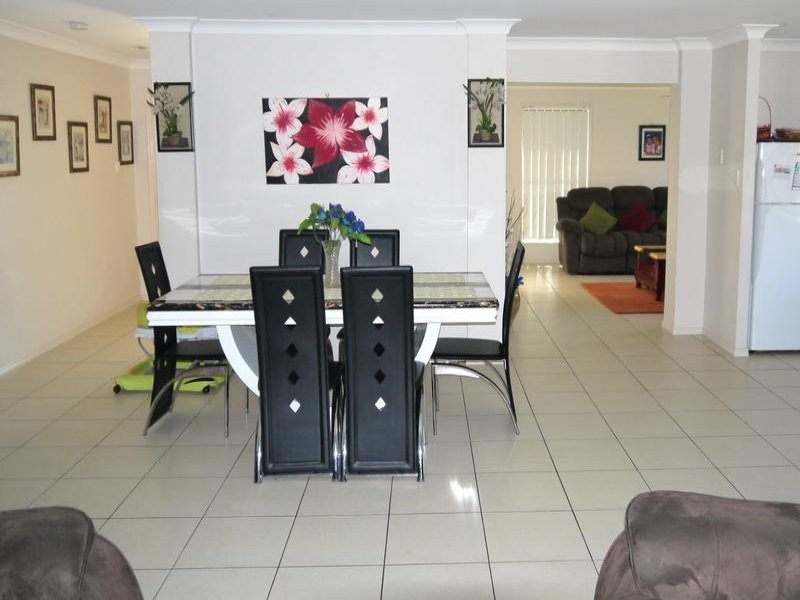 5 Otter Court, Rothwell QLD 4022