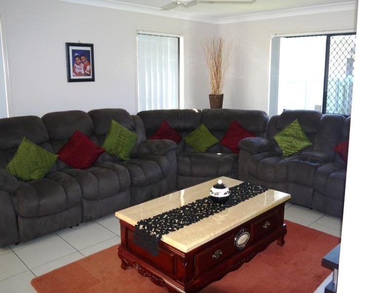 5 Otter Court, Rothwell QLD 4022