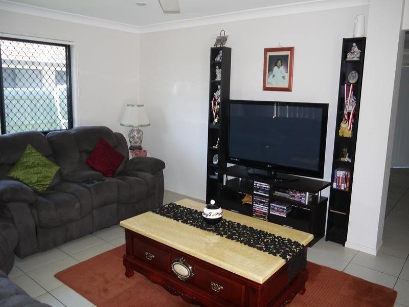 5 Otter Court, Rothwell QLD 4022