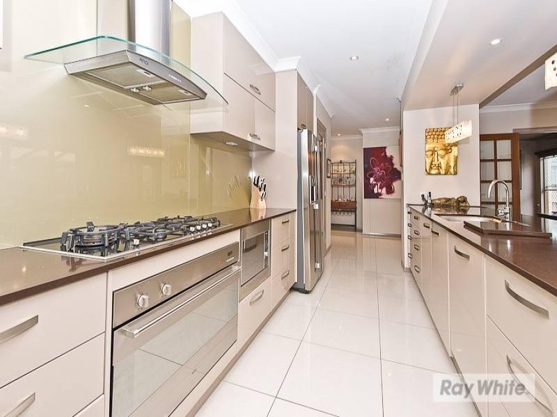 14 Waterway Crescent, Murrumba Downs QLD 4503