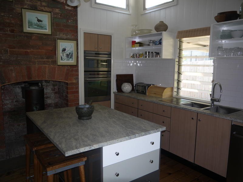 54 Sunday Street, Shorncliffe QLD 4017