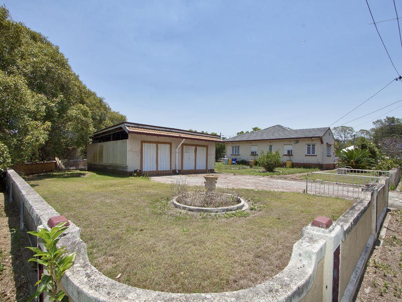 1 Bridge Street, Sandgate QLD 4017